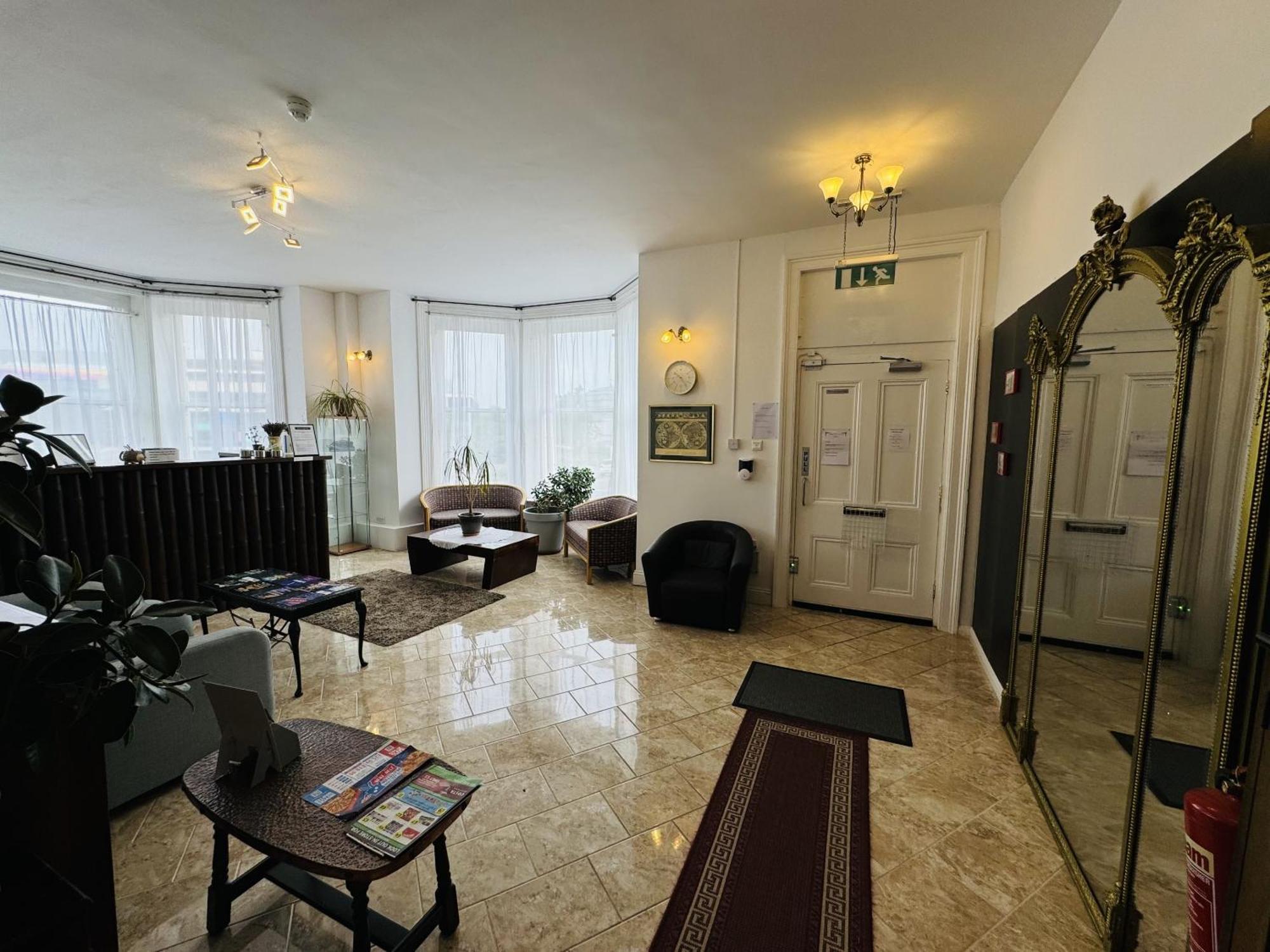 Carlton Court Hotel Eastbourne Luaran gambar