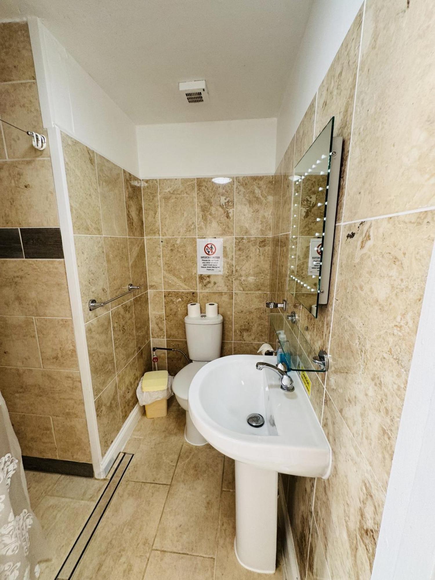 Carlton Court Hotel Eastbourne Bilik gambar