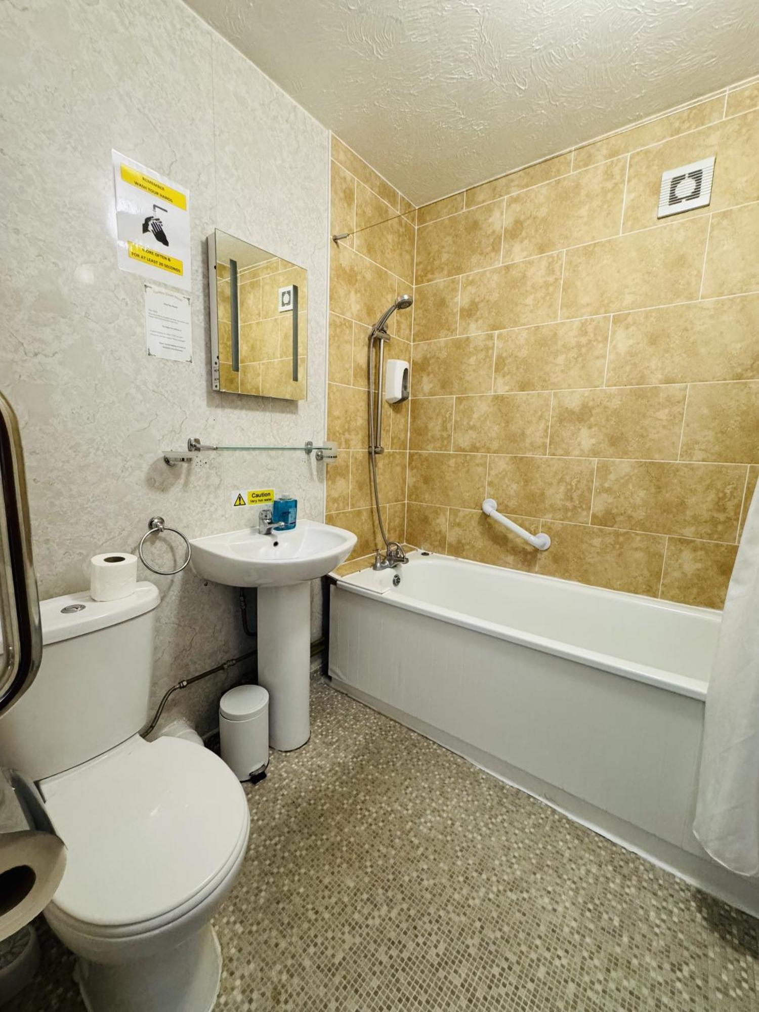 Carlton Court Hotel Eastbourne Bilik gambar