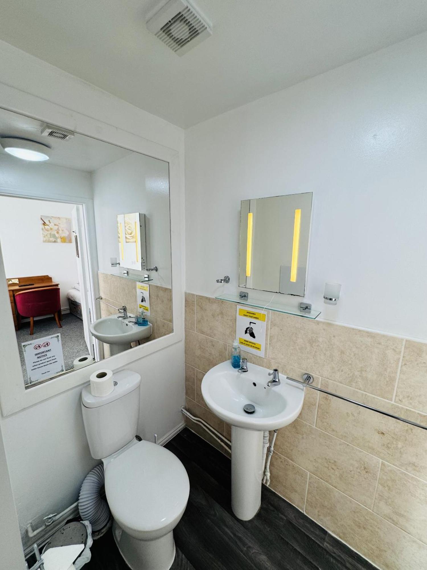 Carlton Court Hotel Eastbourne Bilik gambar